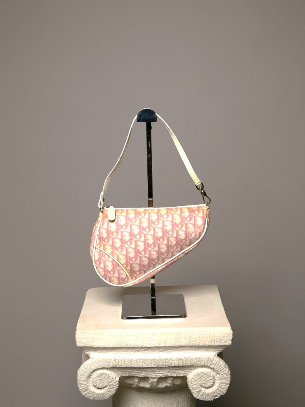 Y2K CHRISTIAN DIOR Pink Saddle Bag